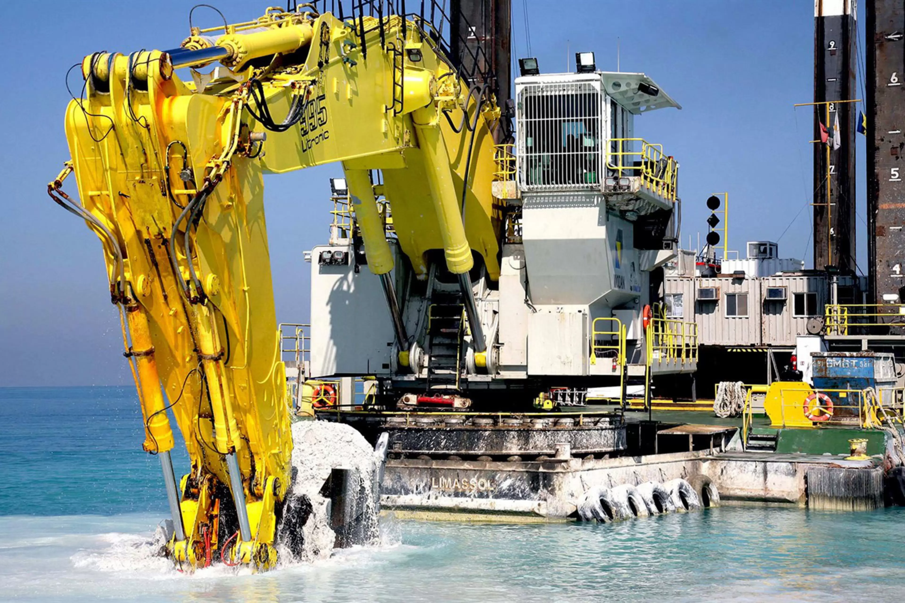 Figuur 12. Backhoe-dredger
